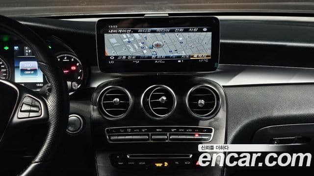Mercedes-Benz GLC-Class 2019 — Şəkil 14/20