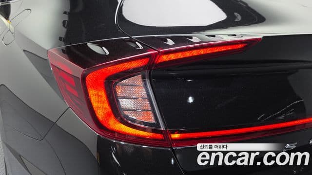 Hyundai Sonata Hybrid 2019 — Şəkil 11/30