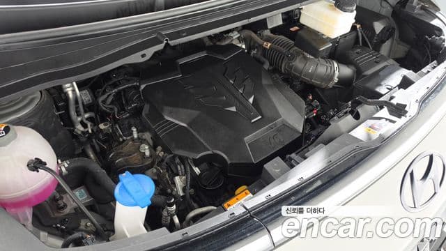 Hyundai Staria 2023 — фото 6 из 20