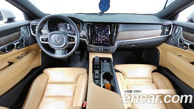 Volvo V90 Cross Country 2021 — ფოტო 7/20