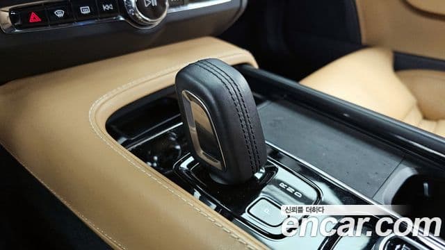 Volvo V90 Cross Country 2021 — ფოტო 9/20