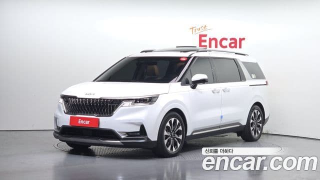 Kia Carnival 2022 — Фото 1/20