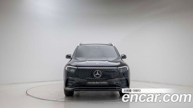 Mercedes-Benz EQB 2024 — ფოტო 2/20