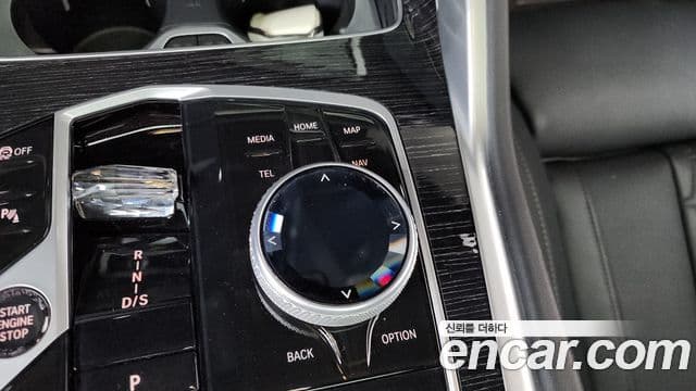BMW X6 2024 — Photo 28/42
