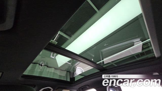 Porsche Macan 2018 — Şəkil 16/20