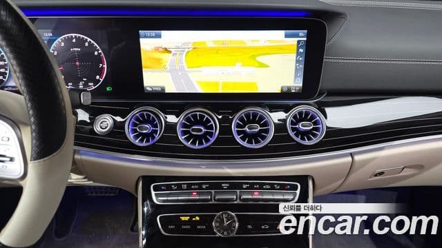 Mercedes-Benz CLS-Class 2019 — ფოტო 15/20
