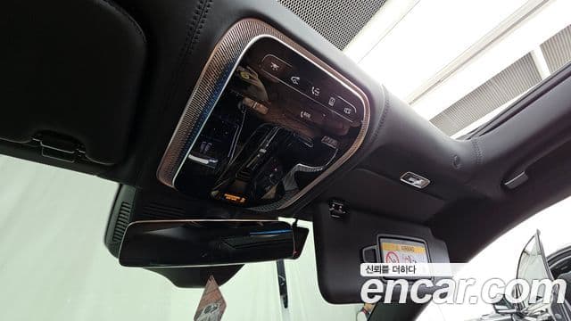 Mercedes-Benz S-Class 2022 — Photo 16/34