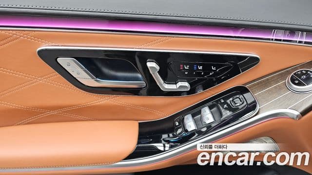 Mercedes-Benz S-Class 2022 — Photo 18/34