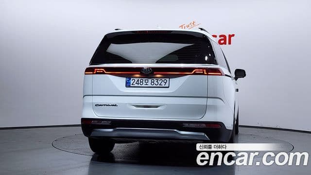 Kia Carnival 2021 — Şəkil 4/20