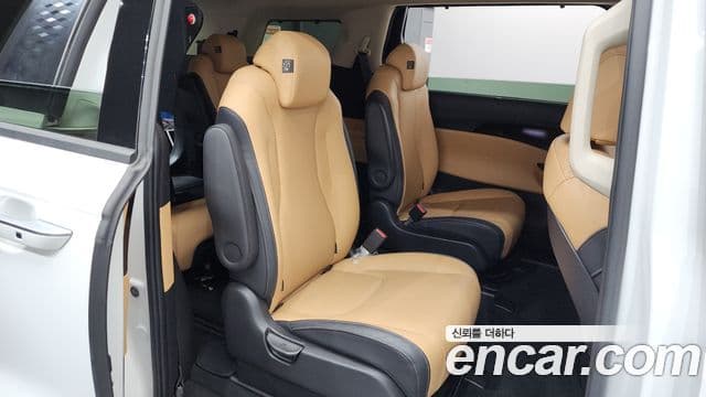 Kia Carnival 2021 — Şəkil 11/20