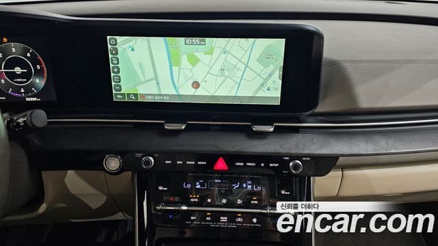 Kia Carnival 2021 — фото 12 из 20