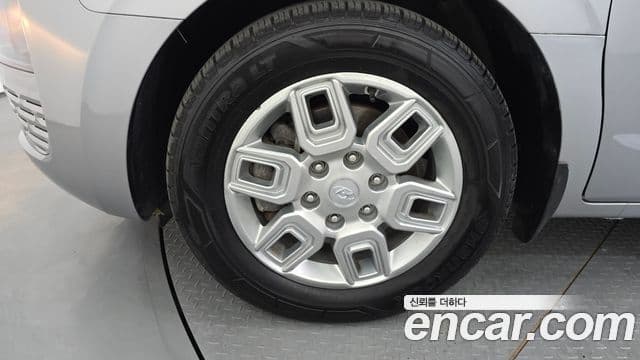 Hyundai Staria 2023 — фото 5 из 20
