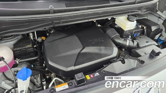 Hyundai Staria 2023 — фото 6 из 20