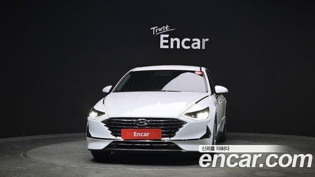 Hyundai Sonata Hybrid 2020 — ფოტო 16/20