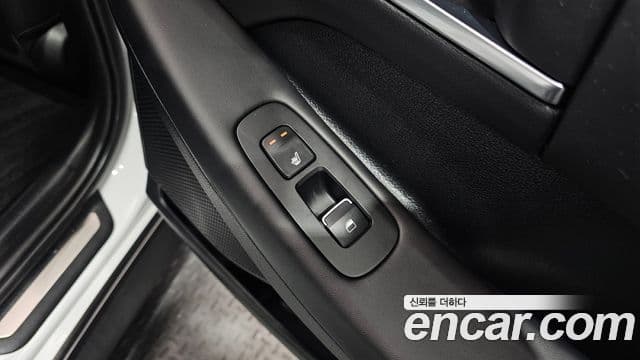 Hyundai Sonata Hybrid 2020 — ფოტო 13/20
