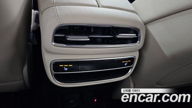 Genesis GV80 2023 — ფოტო 17/20