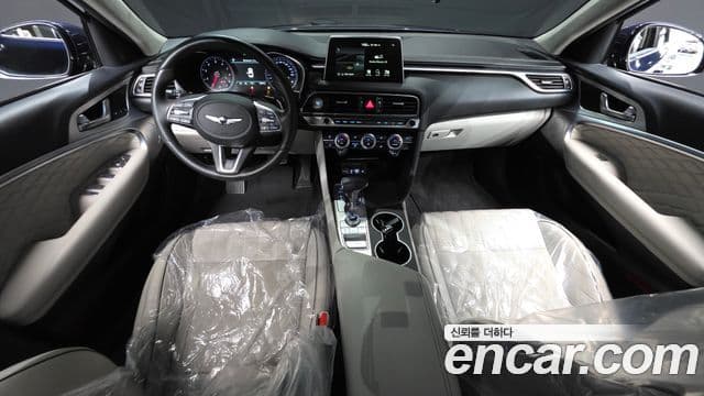 Genesis G70 2019 — ფოტო 7/20