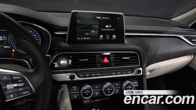 Genesis G70 2019 — ფოტო 14/20