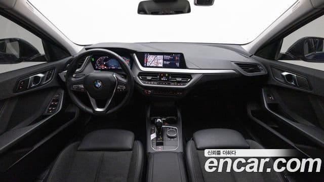 BMW 1 Series 2021 — ფოტო 10/20