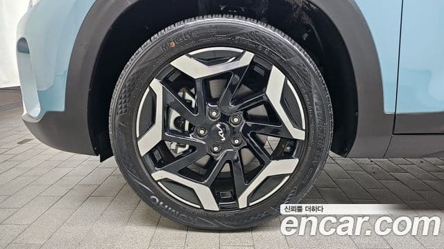 Kia Seltos 2023 — фото 5 из 20