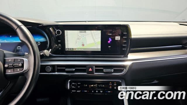 Kia K5 2023 — фото 13 из 20