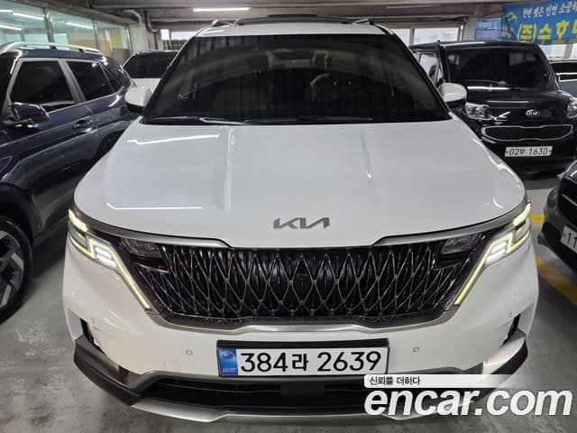 Kia Carnival 2022 — фото 19 из 20