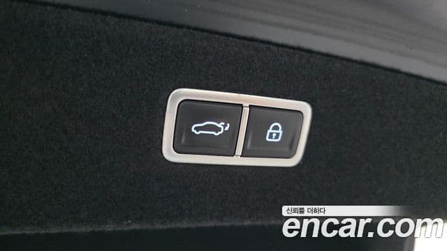 Genesis G90 2022 — Photo 29/35