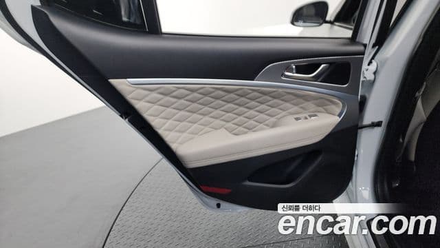Genesis G70 2021 — Şəkil 17/20