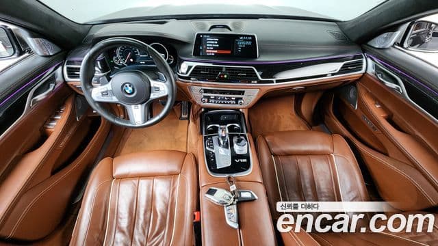 BMW 7 Series 2018 — фото 9 из 20
