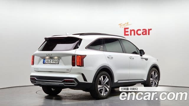 Kia Sorento 2023 — фото 2 из 20