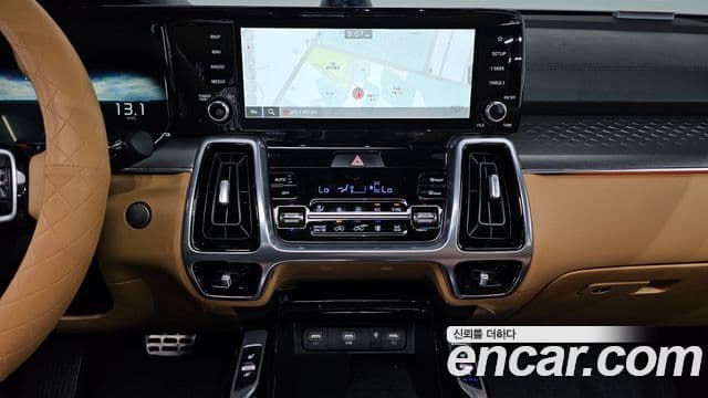 Kia Sorento 2023 — фото 12 из 20