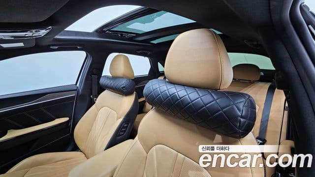 Kia K5 2022 — фото 18 из 20