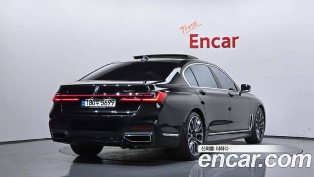 BMW 7 Series, 2021