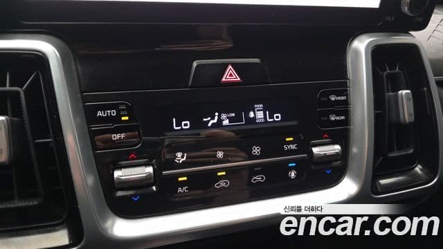 Kia Sorento 2020 — Şəkil 17/20