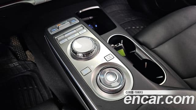 Genesis GV70 2022 — фото 9 из 20