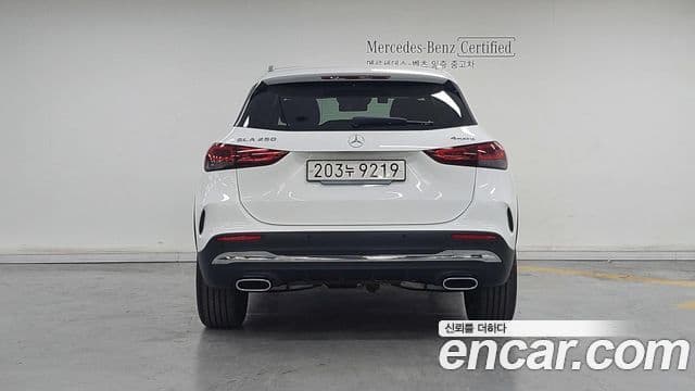 Mercedes-Benz GLA-Class 2023 — ფოტო 9/20