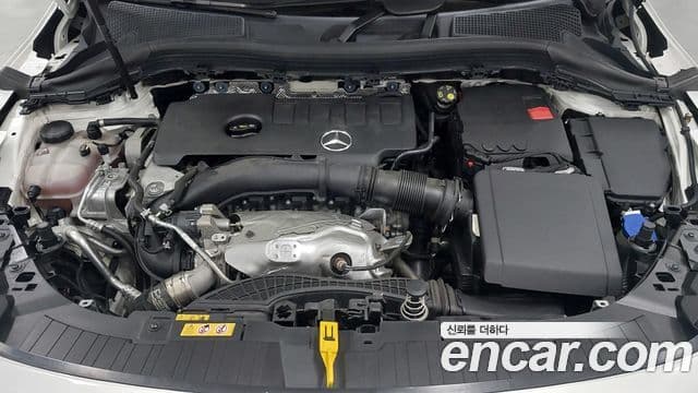 Mercedes-Benz GLA-Class 2023 — ფოტო 5/20