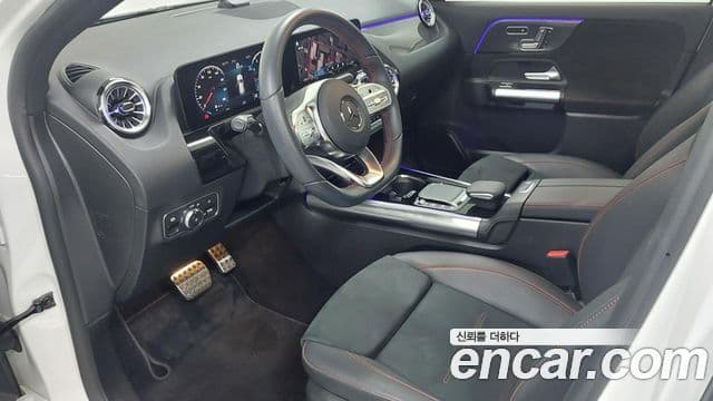 Mercedes-Benz GLA-Class 2023 — ფოტო 20/20