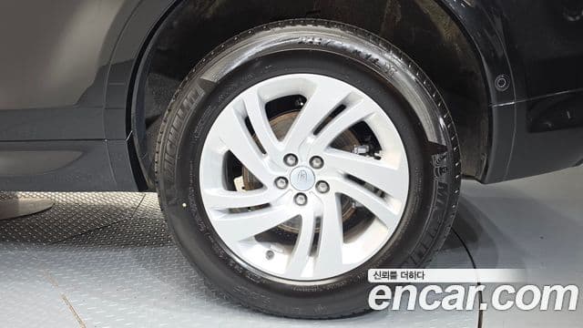 Land Rover Discovery Sport 2025 — Şəkil 22/36