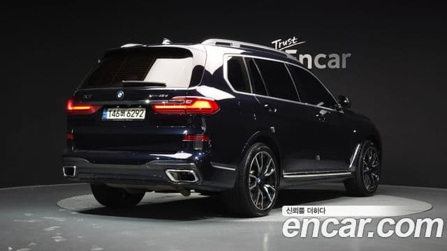 BMW X7 2021 — ფოტო 2/20