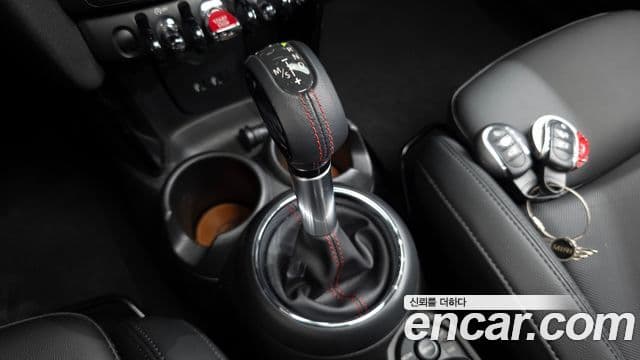Mini Cooper S 2018 — Şəkil 9/20