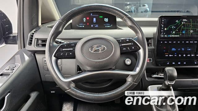 Hyundai Staria 2023 — Şəkil 13/20