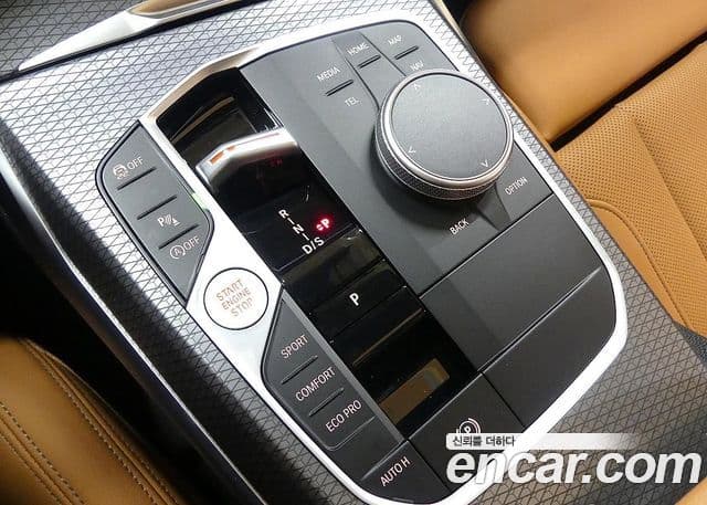 BMW 3 Series 2025 — ფოტო 8/20