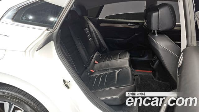Volkswagen Arteon 2019 — ფოტო 11/20