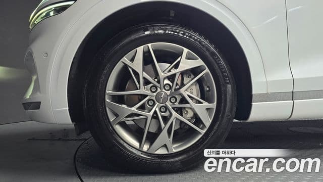 Genesis GV70 2023 — Şəkil 5/20