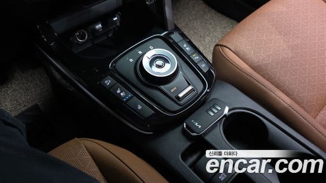 Kia Seltos 2025 — ფოტო 9/20