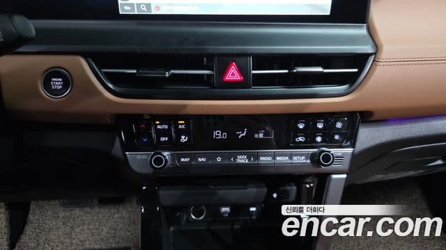 Kia Seltos 2025 — ფოტო 17/20