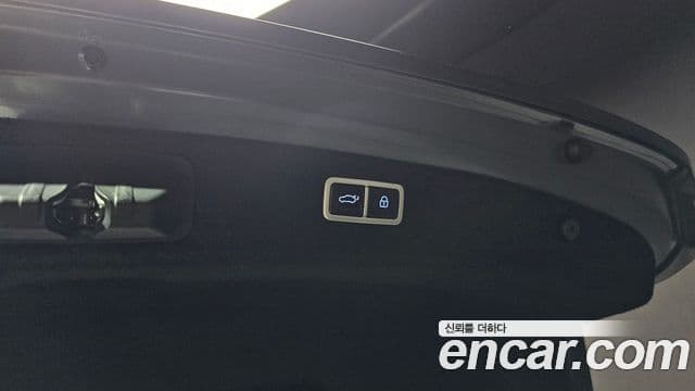 Genesis Electrified G80 2022 — фото 20 из 20