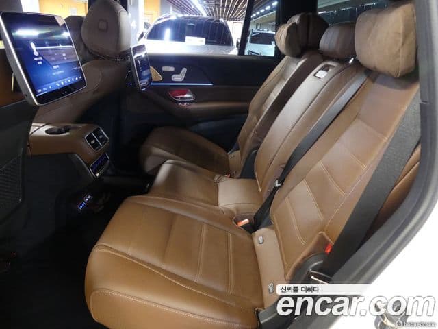Mercedes-Benz GLS-Class 2025 — Photo 7/20
