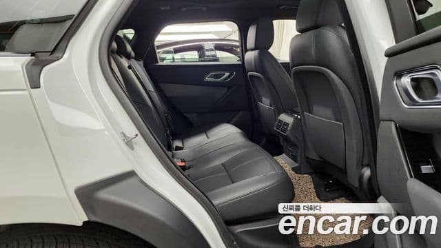 Land Rover Range Rover Velar 2025 — ფოტო 11/20